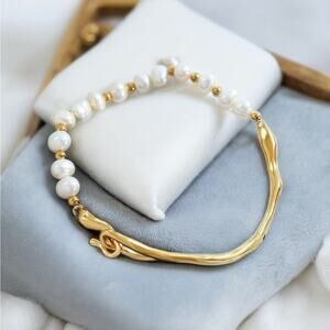 NEW 18K yellow gold plated freshwater pearl bangle bracelet jewelry B27A